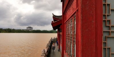 ​离婚起诉状（范本）