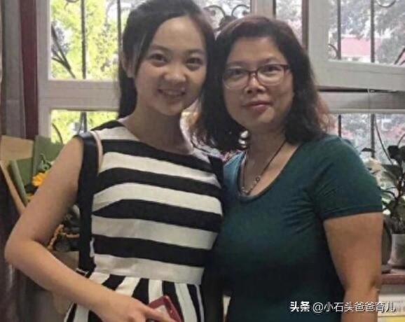 林妙可9岁成名，18岁被质长残了，如今怎么样了呢？