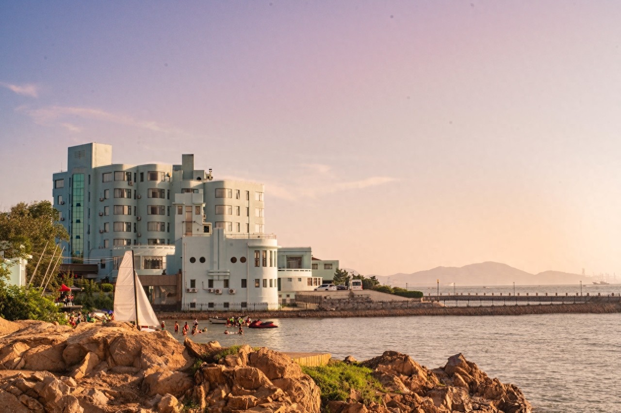 青岛太平角公园位于今香港西路南侧,为青岛市二十四景之一