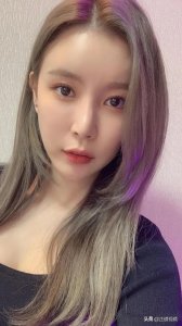 ​高清壁纸001:韩国智仁