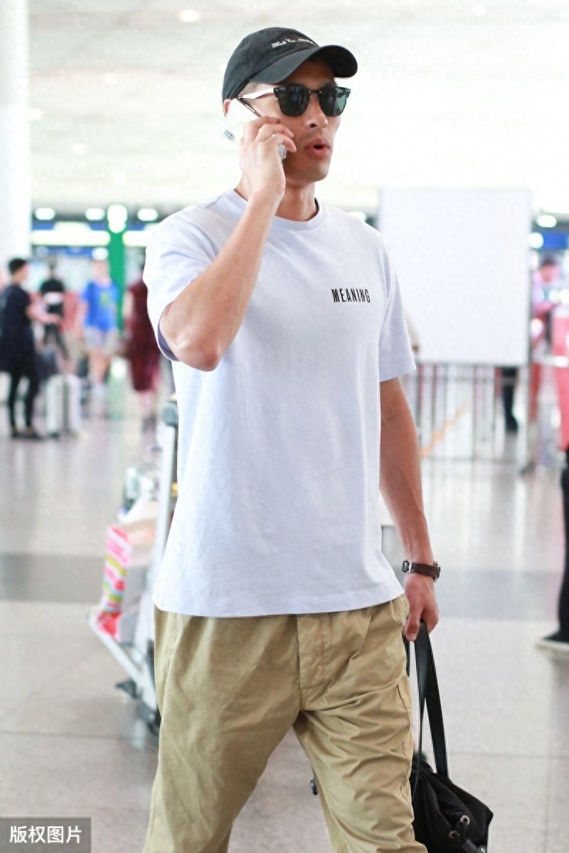 杨佑宁宣布当爸爸，网友：都以为他单身怎么就有娃了