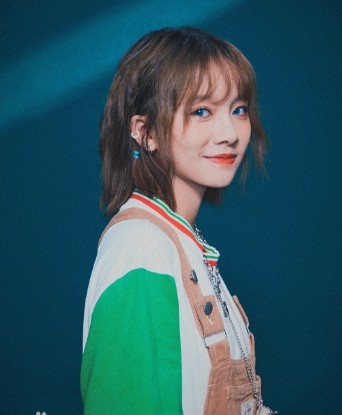 陈乐一的外表清新可爱，用努力与拼搏，不辜粉丝对她的期望