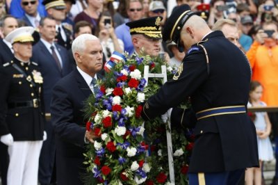 ​阵亡将士纪念日 美国各地缅怀英雄先烈