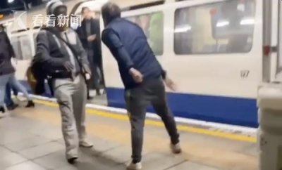​英国男子撒酒疯打骂乘客 又跳下站台被死死卡住