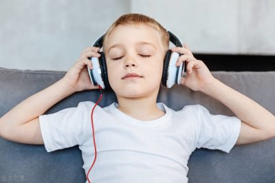 ​有这几种表现的孩子，通常是右脑发达，好好培养会有大成就