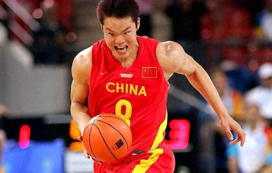 中国男篮运动员:朱芳雨