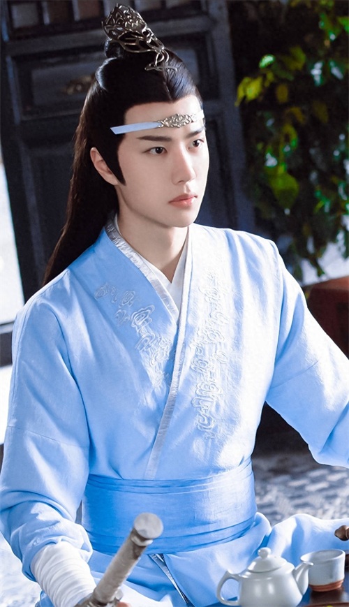 王一博蓝忘机初始定妆照曝光，造型风格不一显呆萌