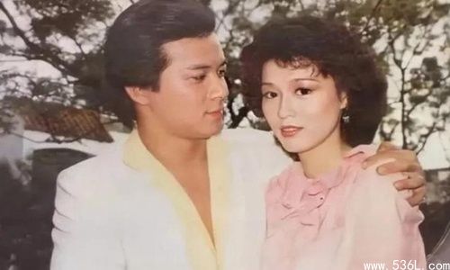 黄日华回忆亡妻 当场流泪称宁折寿20年也要换她回来