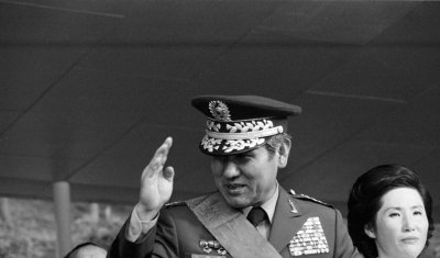 ​卢泰愚个人资料简介（“普通人”卢泰愚的功过一生）