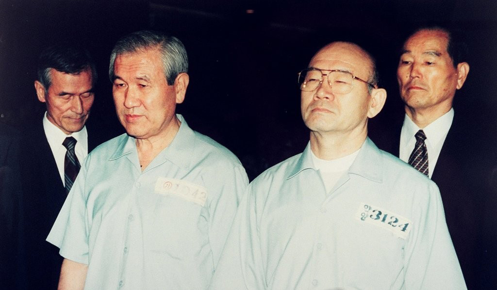 人物|“普通人”卢泰愚的功过一生