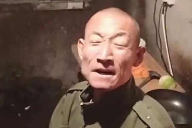 朝阳冬泳怪鸽睡女徒弟是真的吗 朝阳冬泳怪鸽以前干嘛的