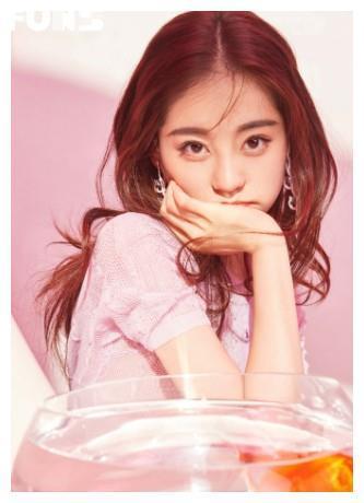 杨幂公司“四小花”,三人已经绽放,还有一人何时爆红?