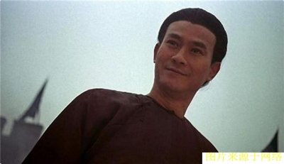 ​全球最大的黑帮大佬去世，9万人给他送行，20万警察出动维持秩序