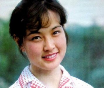 ​刘晓庆：63岁高龄忽然“怀孕”？76岁富豪老公表示这锅有点大