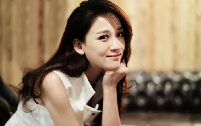 陈乔恩睡了18岁吴磊? 娱乐圈的“绯闻”真是离谱!