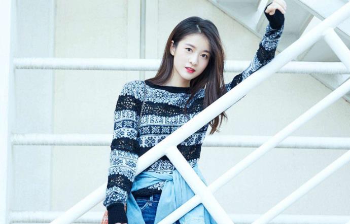 侯明昊的女朋友是张雪迎吗 假的,私下只是合作关系