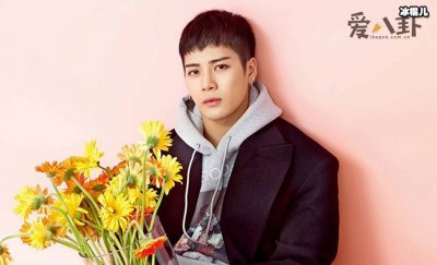 ​徐新俊姜贞羽被曝恋情，王嘉尔却登上热搜？