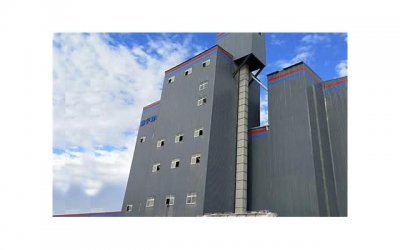 ​他的舌头弄得我爽水好多