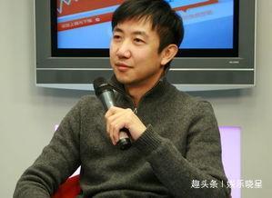 梅婷为他花尽积蓄，李小冉为他两度怀孕，如今年近50再结新欢