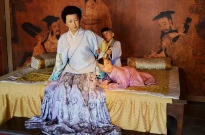 ​三国杜夫人：遭丈夫抛弃，被关羽点名想娶，终被曹操占为己有