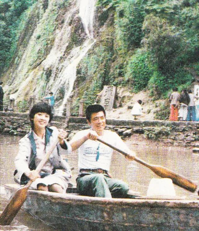 朱琳：去餐厅路上捡来一个老公，结婚42年坚持不生孩子