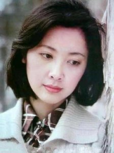 ​朱琳：去餐厅路上捡来一个老公，结婚42年坚持不生孩子