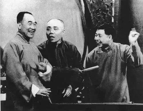 德云社三十年经典相声（传统相声扒马褂）(1)