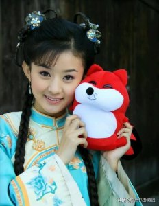 ​赵丽颖版晴儿有多美？网友：只看一眼就让人忘不掉的可爱女孩