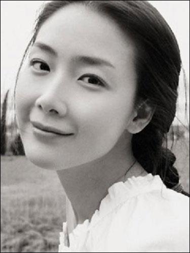 温柔婉约的韩国美少女，那是我们看过的冬季恋歌-崔智友