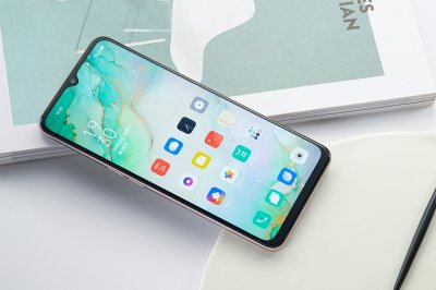 ​天玑1000l（天玑1000l属于骁龙多少）