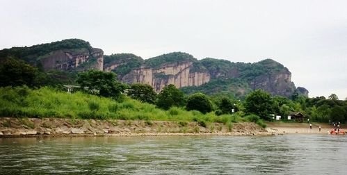 龙虎山为道教四大名山之一