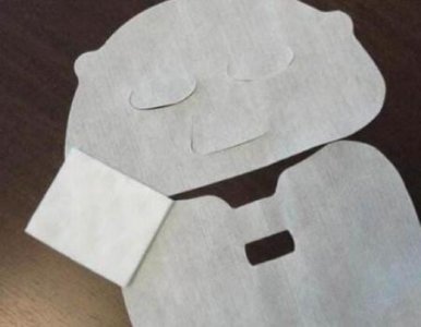 ​用化妆棉擦水好还是徒手好(抹爽肤水用手还是化妆棉)