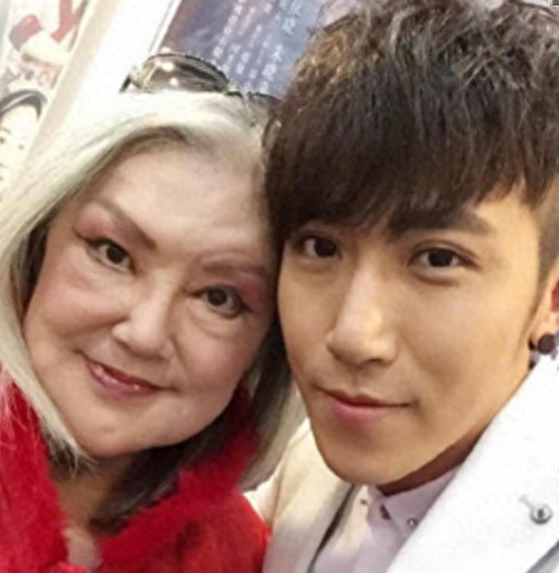 66岁“中国娃娃”邵音音近照,被骗整容失败后惨不忍睹