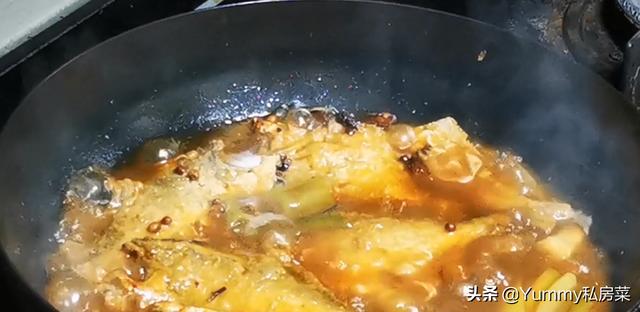 红烧平鱼的做法和步骤（鲜香美味的红烧平鱼）(8)
