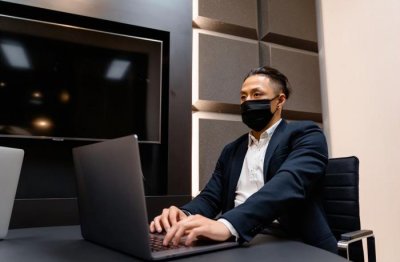 ​银行柜员工作小结（在国有银行工作）