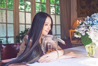 ​怎么能让头发变得又黑又浓又密(怎样使头发变黑变浓密)