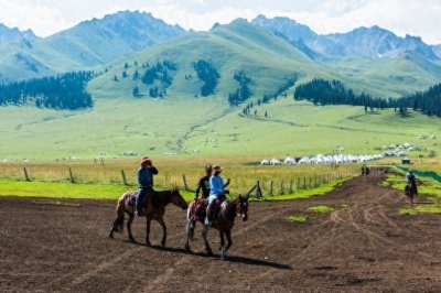 ​新疆那拉提草原5A级景区