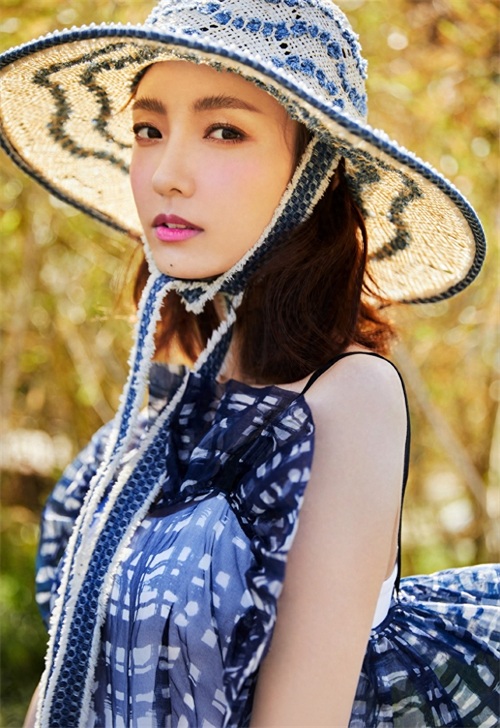 林源蓝色长裙性感时尚写真图片