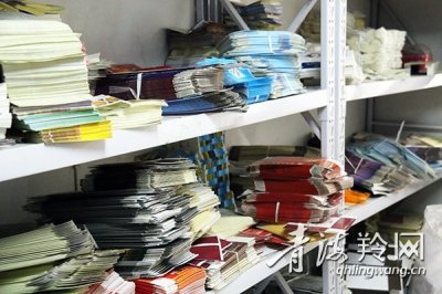 ​一非法加工餐巾纸作坊被取缔