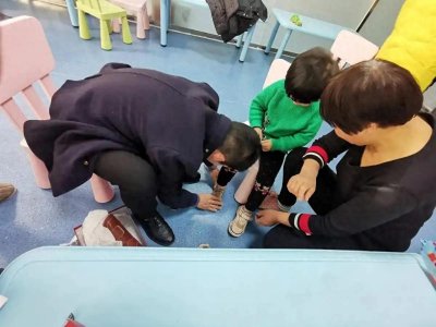 ​中年人泪崩的十组照片，网友看完：比杀了我还难受！