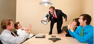 ​被领导当众严厉批评，该怎么办？