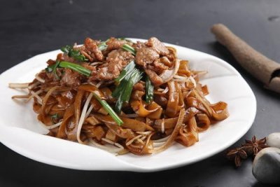 ​湿炒牛河，广东民间美味小吃，营养又健康，家常做法