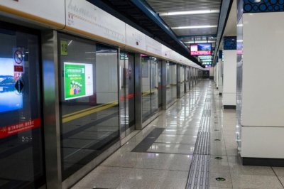 ​郑州地铁5号线：为什么列车被困两站之间？积水到底怎么进去的？