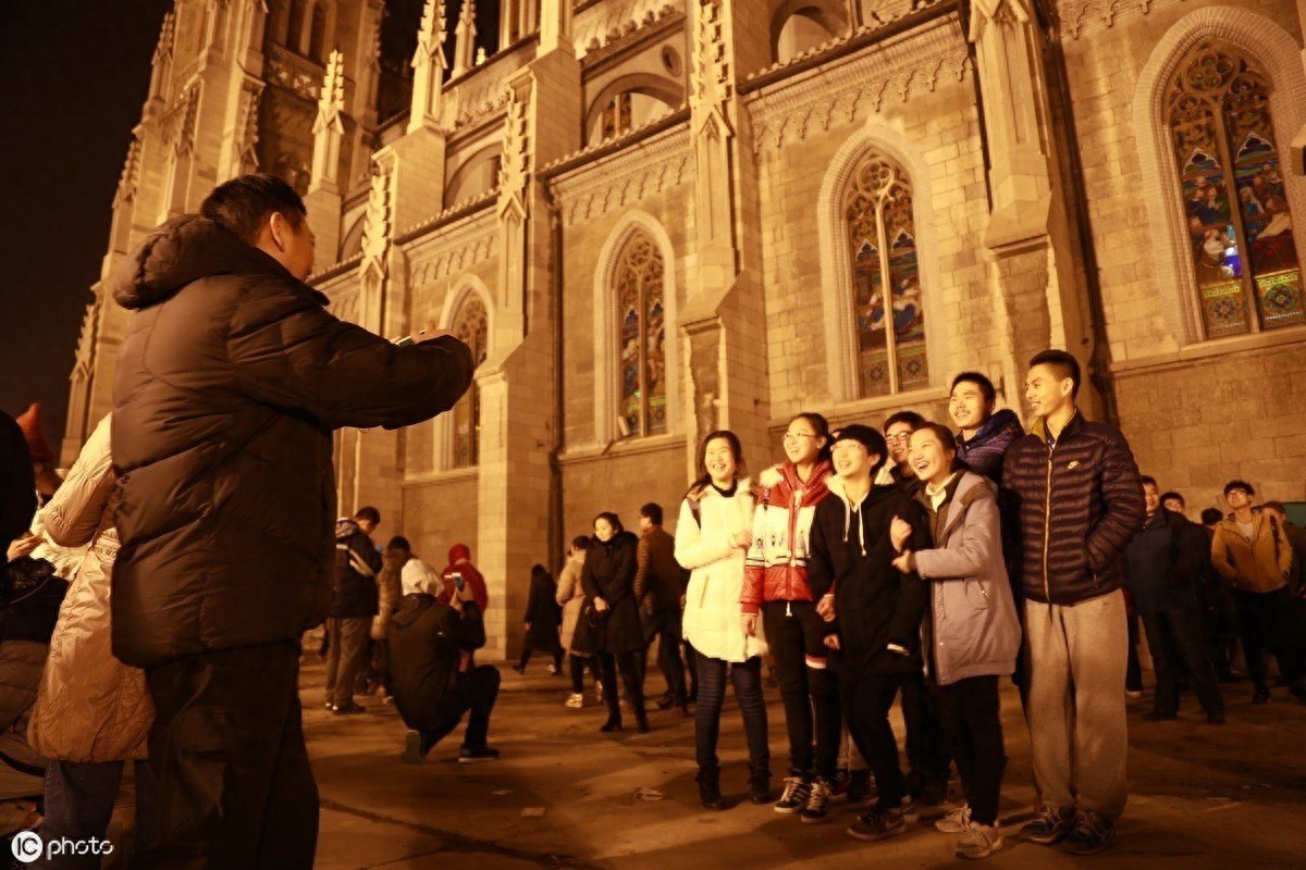 中国三大著名教堂之一，天主教济南洪家楼教堂