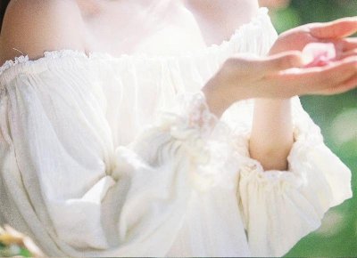 ​和父母不亲的人，往往是这种类型：活成了父母的样子