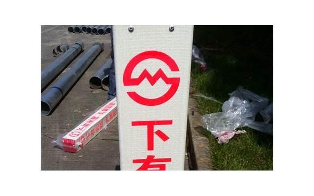 爱,还在等待 爱,还在等待