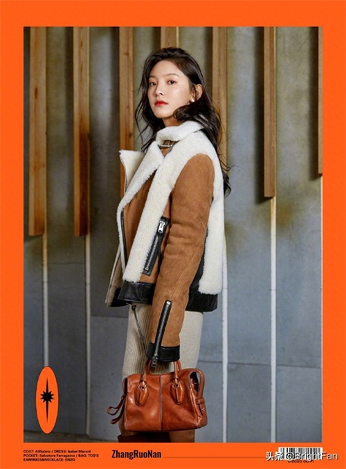 美女明星章若楠甜美学院风唯美写真图片