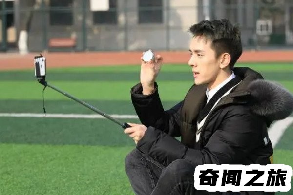 李佳琦最近出什么事了神秘消失近百天(网传近期开播)(3)_