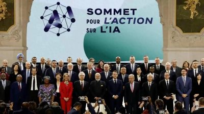 ​巴黎峰会上，莫迪主动求握手，马克龙视而不见，转身和中国打招呼