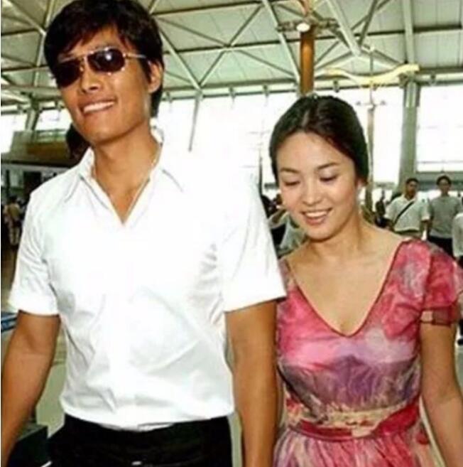 李秉宪宋慧乔脱肛是什么意思 李秉宪和宋慧乔的梗有知道的嘛